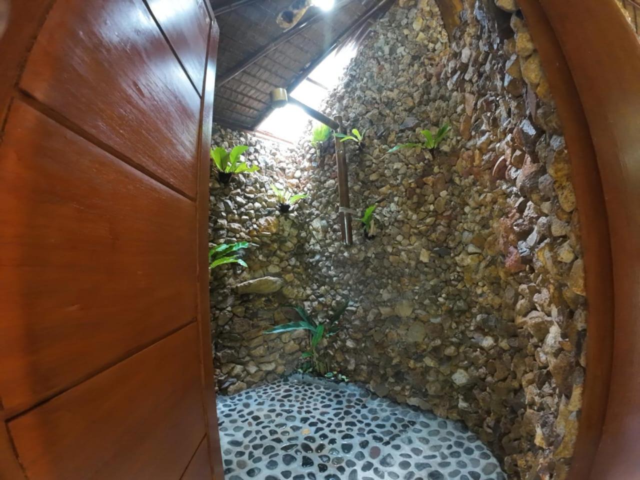 Thejungleguide - Lodges & Treks Bukit Lawang Exterior foto